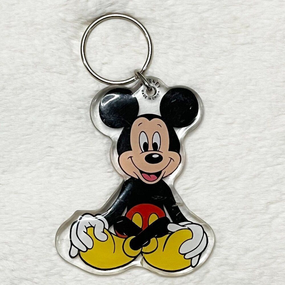 🔮‎ 5/$25 Disney Mickey Mouse Supersized Plastic Keychain